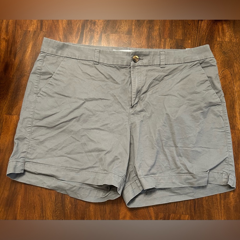 Gray khaki shorts. Size 18